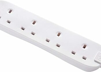 Masterplug 1m Four Socket Extension Lead: Power Up Your Devices Efficiently